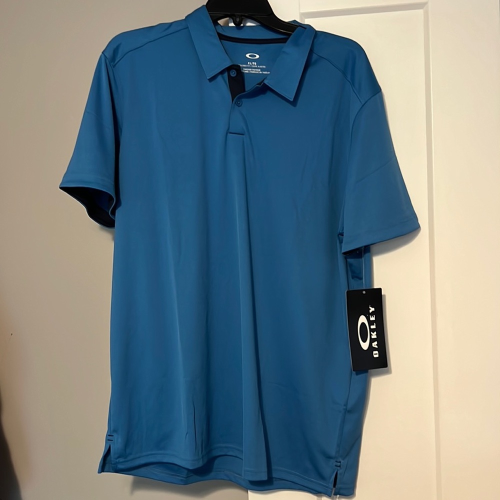 New oakley polo